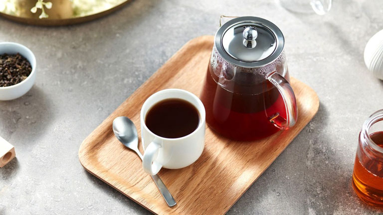 Uống trà đơn đỏ giúp cải thiện tình trạng bệnh từ bên trong